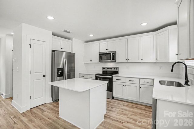 811 Evening Shade Lane, Gastonia, NC 28052