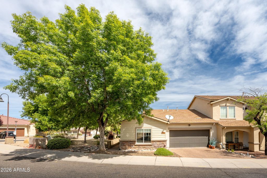 Image 1 of property listing at 670 BRINDLE Drive, Clarkdale, AZ 86324