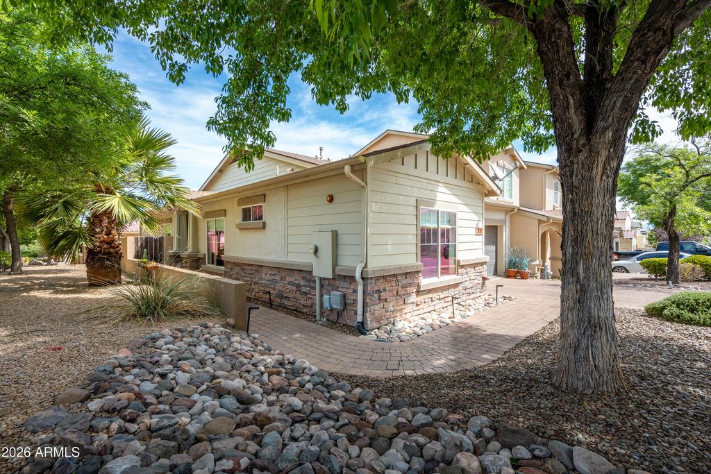 Image 4 of property listing at 670 BRINDLE Drive, Clarkdale, AZ 86324