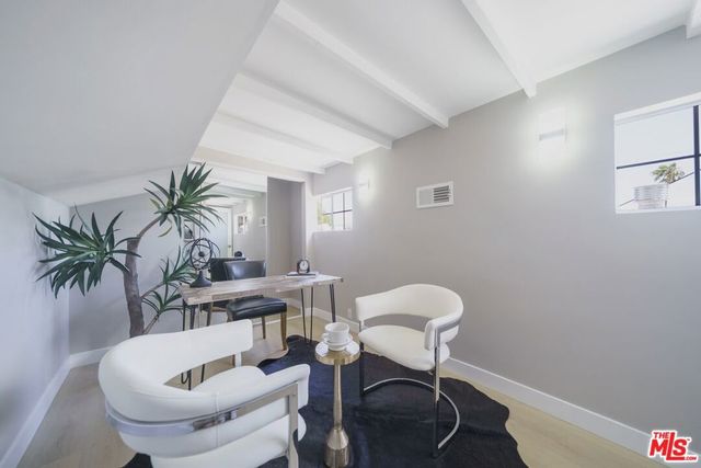 5628 Cleon Avenue, Los Angeles, CA 91601