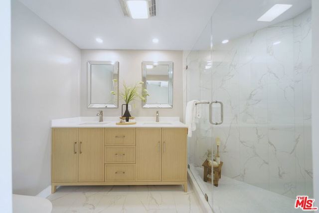 5628 Cleon Avenue, Los Angeles, CA 91601