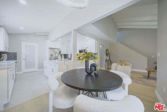 5628 Cleon Avenue, Los Angeles, CA 91601