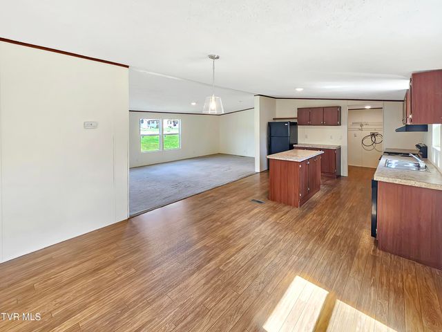 1770 Highway 91, Elizabethton, TN 37643