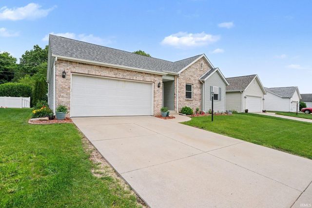 3337 Field Gate Drive, South Bend, IN 46628