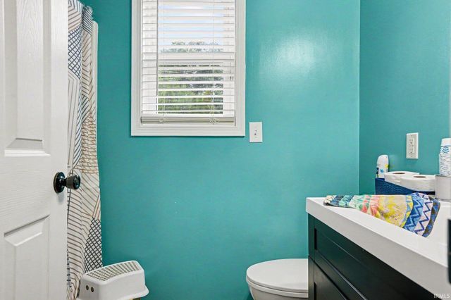 3337 Field Gate Drive, South Bend, IN 46628
