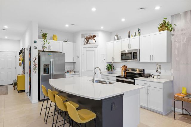 8605 LUNAR SKYE STREET, Sarasota, FL 34241
