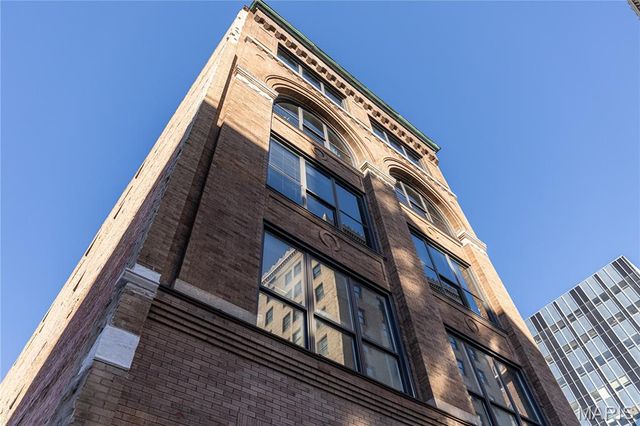 1115 Locust 200, St Louis, MO 63101