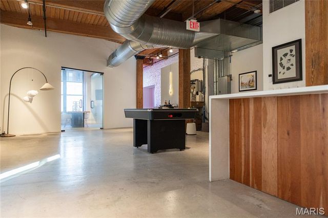 1115 Locust 200, St Louis, MO 63101