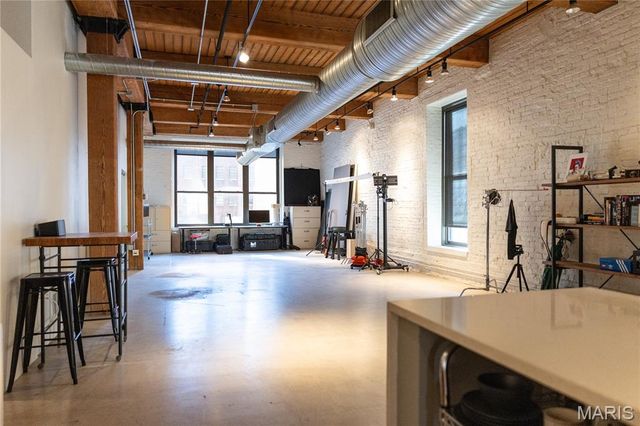 1115 Locust 200, St Louis, MO 63101