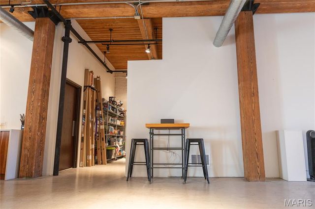 1115 Locust 200, St Louis, MO 63101