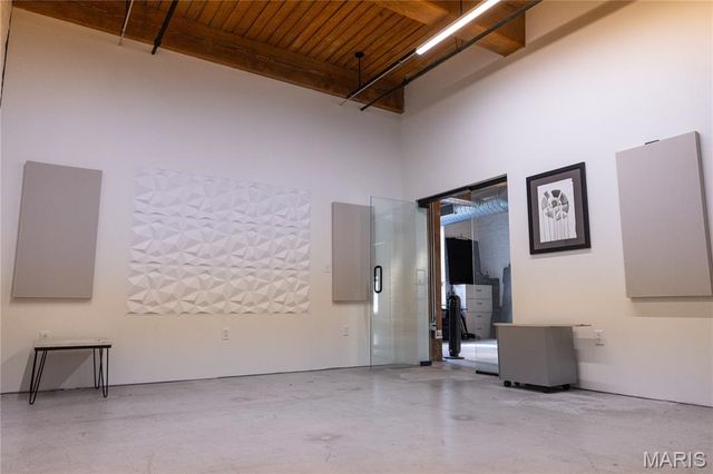1115 Locust 200, St Louis, MO 63101