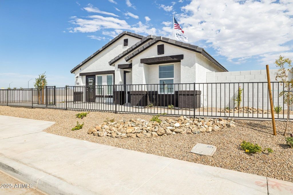 6101 S 259th Drive, Buckeye, AZ 85326