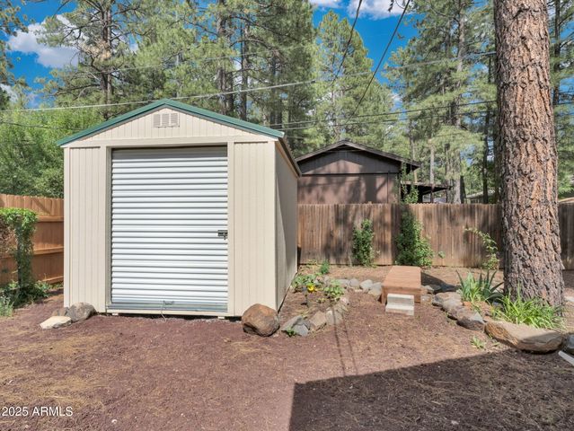 17165 S ELK Place, Munds Park, AZ 86017