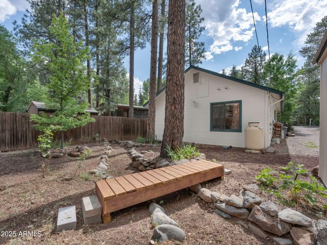 17165 S ELK Place, Munds Park, AZ 86017