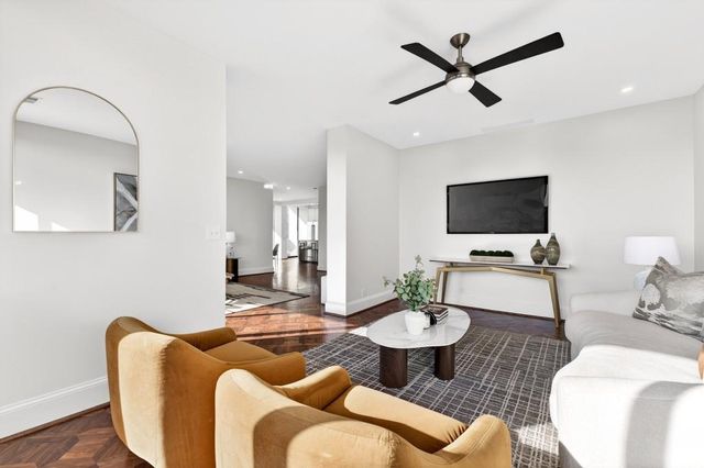 2575 Peachtree Road NE 7E, Atlanta, GA 30305