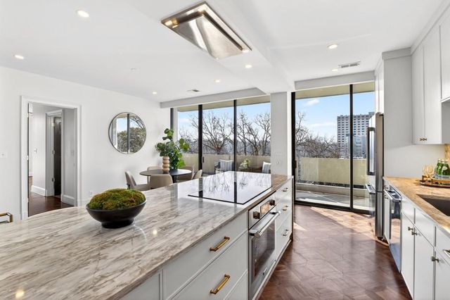 2575 Peachtree Road NE 7E, Atlanta, GA 30305