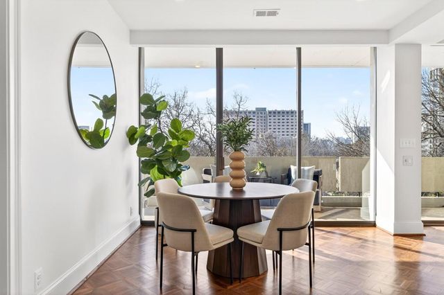 2575 Peachtree Road NE 7E, Atlanta, GA 30305