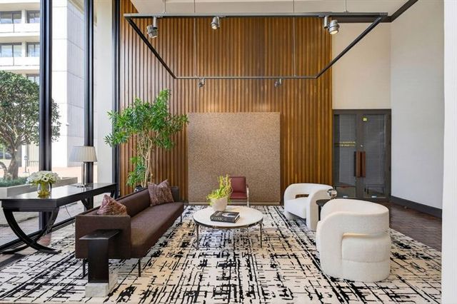 2575 Peachtree Road NE 7E, Atlanta, GA 30305