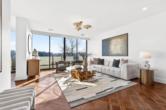 2575 Peachtree Road NE 7E, Atlanta, GA 30305