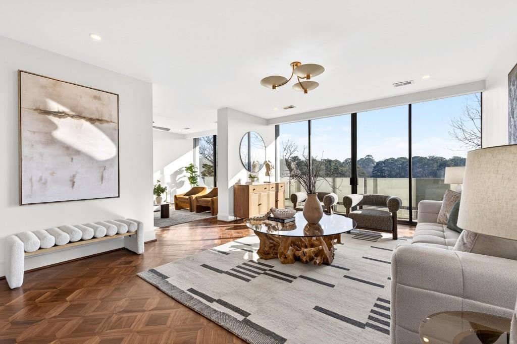 2575 Peachtree Road NE 7E, Atlanta, GA 30305