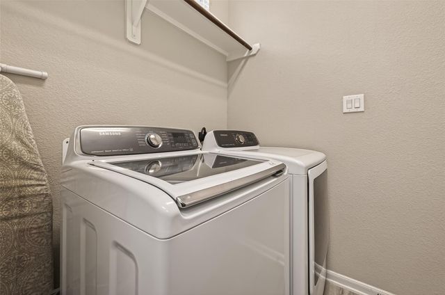 10911 Texas Rose Drive, Missouri City, TX 77459