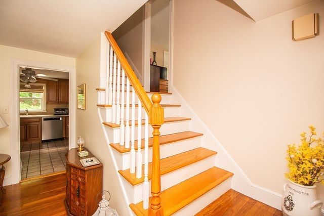 2 Paradox Dr, Worcester, MA 01602