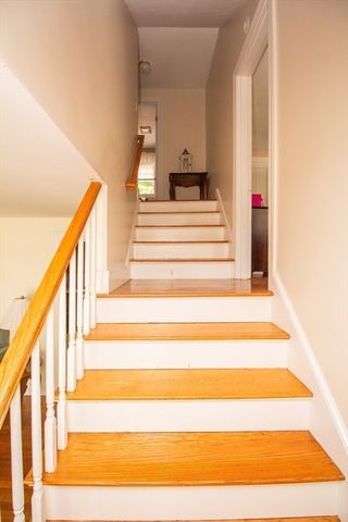 2 Paradox Dr, Worcester, MA 01602