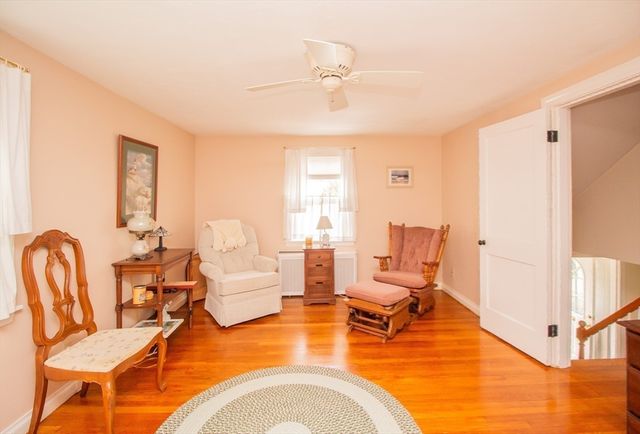 2 Paradox Dr, Worcester, MA 01602