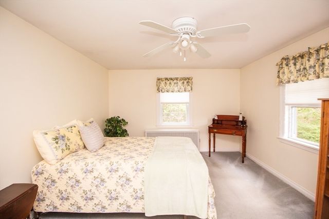2 Paradox Dr, Worcester, MA 01602