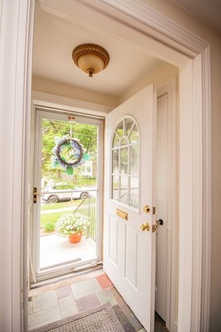2 Paradox Dr, Worcester, MA 01602