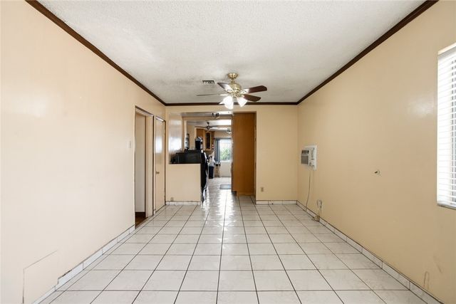 514 W 102nd St, Los Angeles, CA 90044