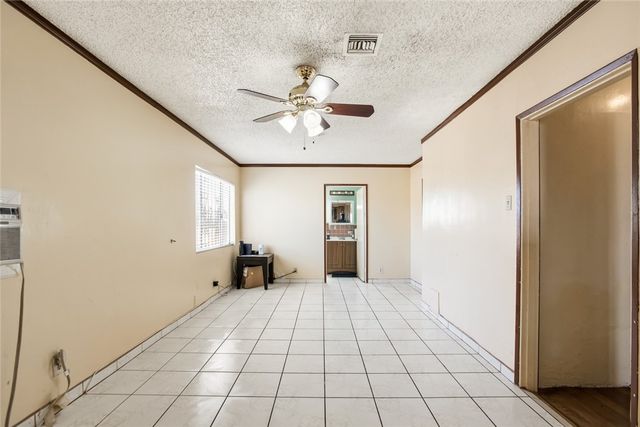 514 W 102nd St, Los Angeles, CA 90044