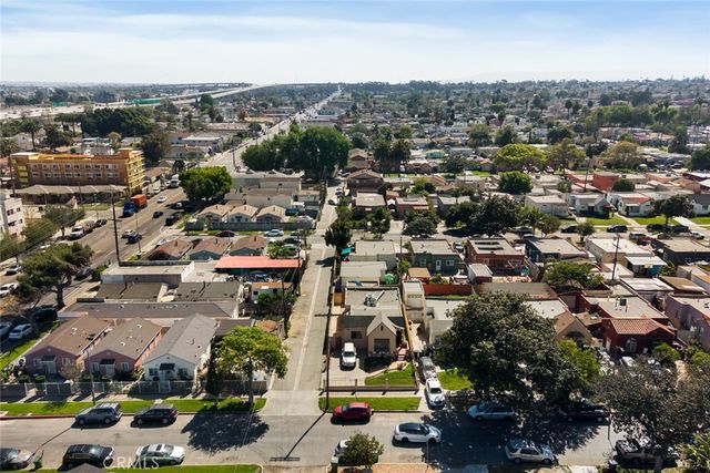 514 W 102nd St, Los Angeles, CA 90044