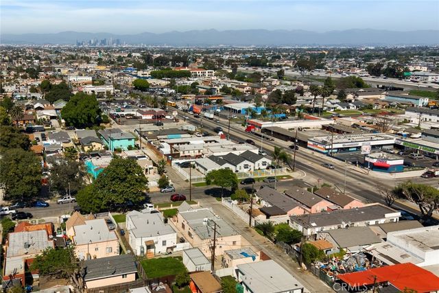 514 W 102nd St, Los Angeles, CA 90044