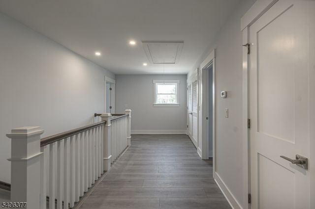 142 Passaic Ave, Roseland Boro, NJ 07068