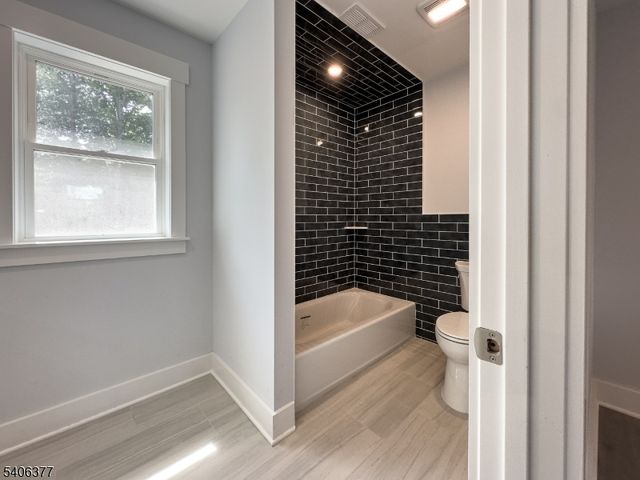 142 Passaic Ave, Roseland Boro, NJ 07068