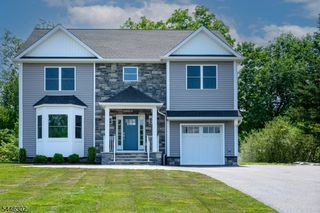 142 Passaic Ave, Roseland Boro, NJ 07068