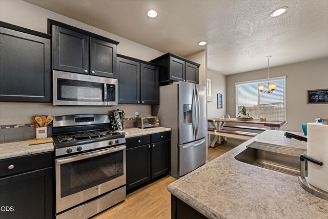 924 Pendleton Drive, Medford, OR 97501