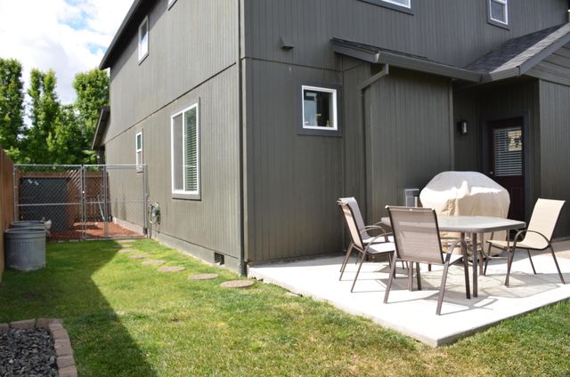924 Pendleton Drive, Medford, OR 97501