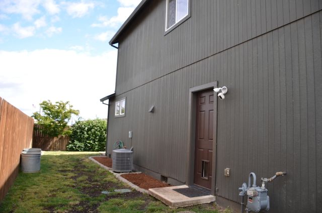 924 Pendleton Drive, Medford, OR 97501