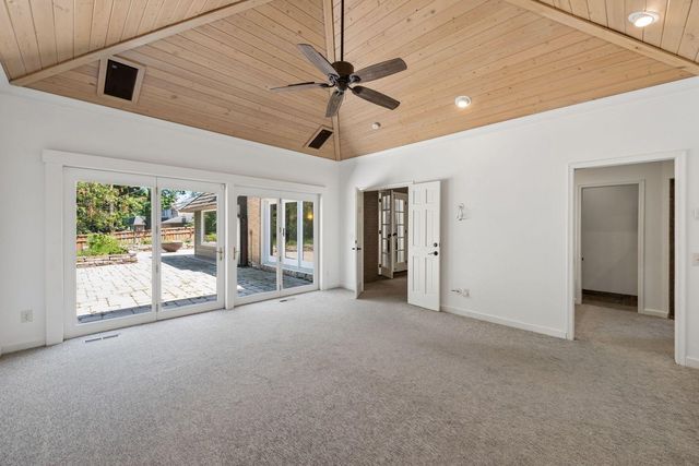 5404 Interlachen Boulevard, Edina, MN 55436