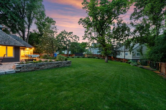 5404 Interlachen Boulevard, Edina, MN 55436