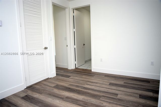 4218 NE 7th Terrace 4, Oakland Park, FL 33334
