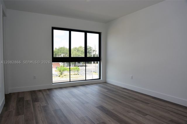 4218 NE 7th Terrace 4, Oakland Park, FL 33334
