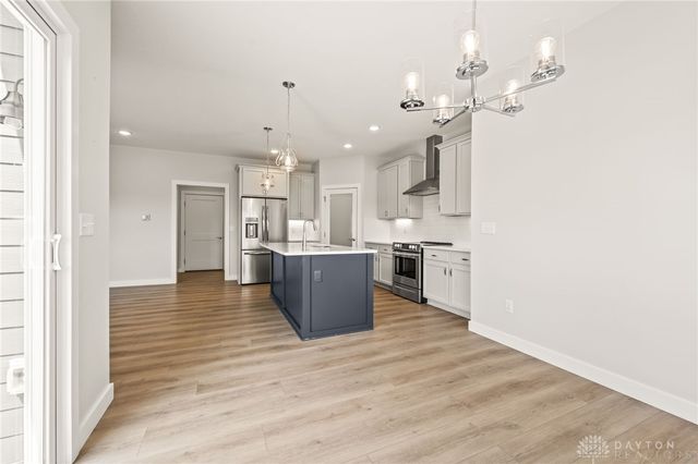 2200 Emerson Way, Troy, OH 45373
