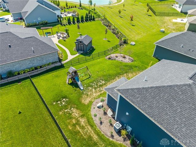 2200 Emerson Way, Troy, OH 45373