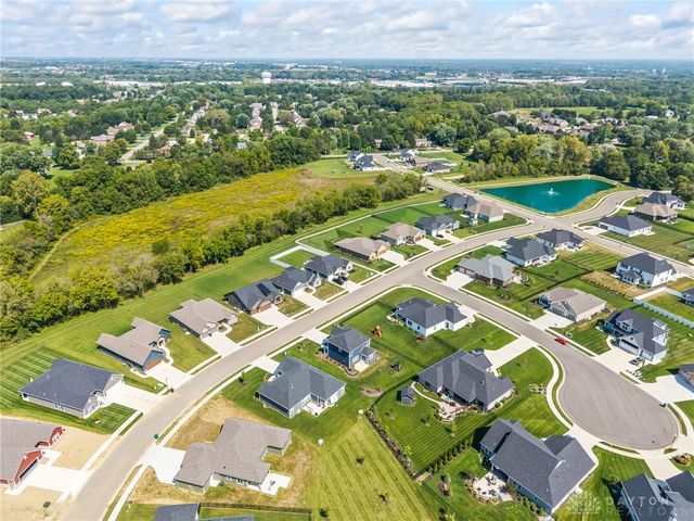 2200 Emerson Way, Troy, OH 45373