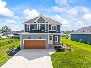 2200 Emerson Way, Troy, OH 45373