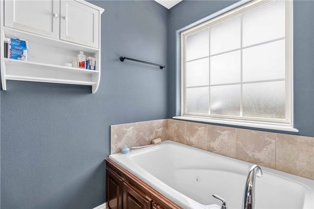 414 Summerwood Court, Rogers, AR 72758