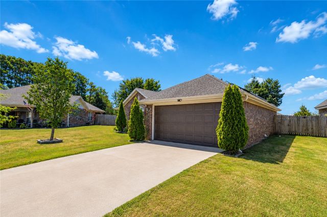 414 Summerwood Court, Rogers, AR 72758